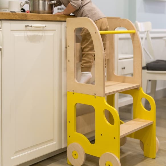 Family SCL Car Toddler Tower Natural Bumblebee