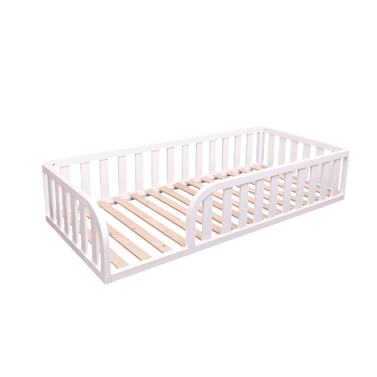 MandreleKids Letto a Pavimento Bianco Con Apertura Arrotondata su Entrambi i Lati Dimensione Completa