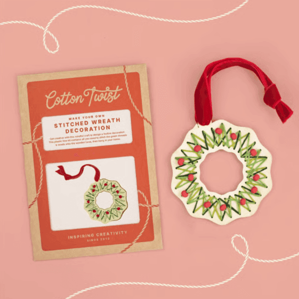 Cotton Twist Crea la Tua Ghirlanda di Natale Intrecciata