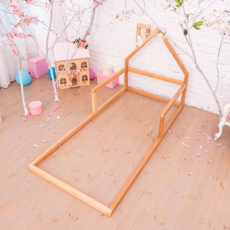 BusyWood House Floor Bed Model 3 Twin Size Natural